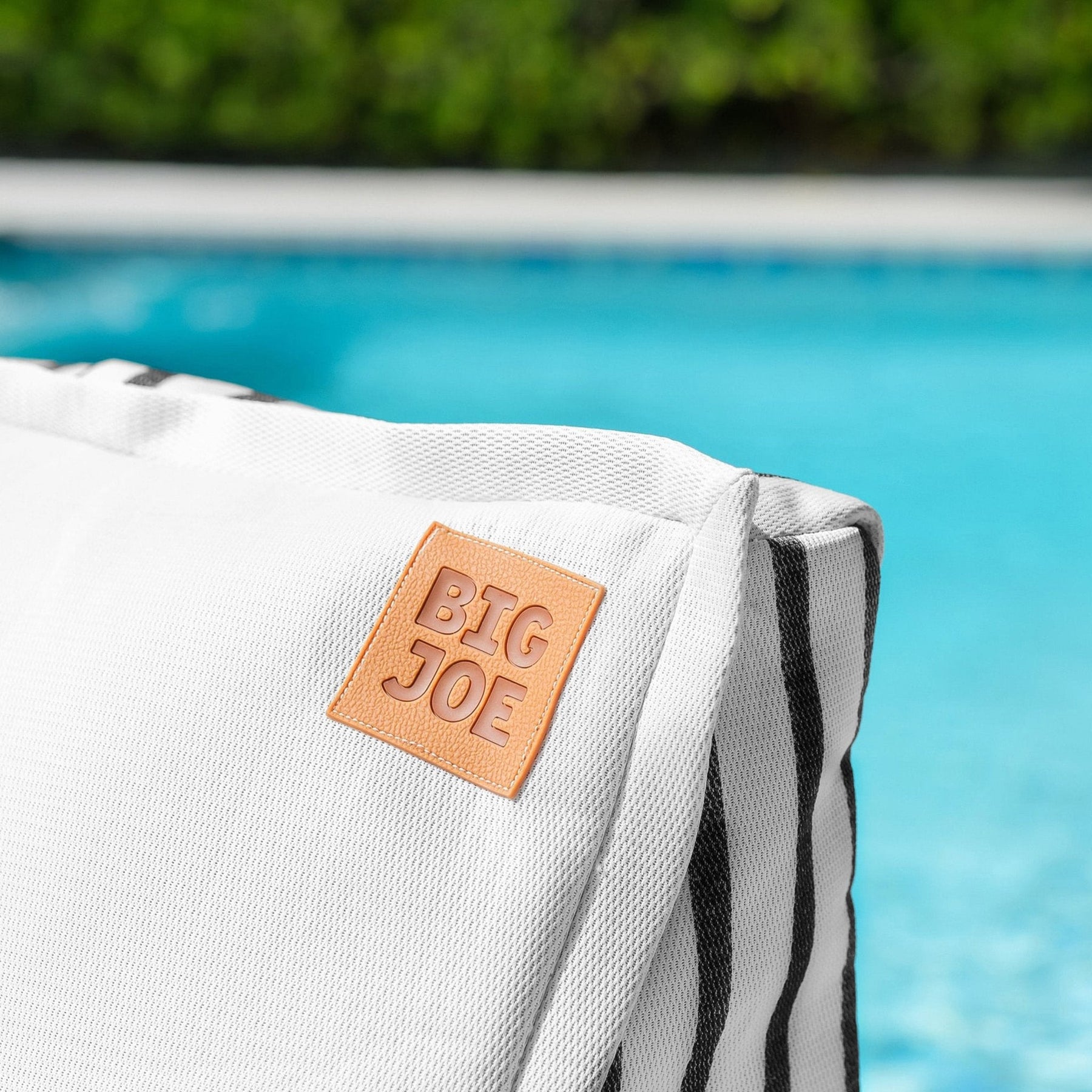 Lux Sealander® - Pool Float