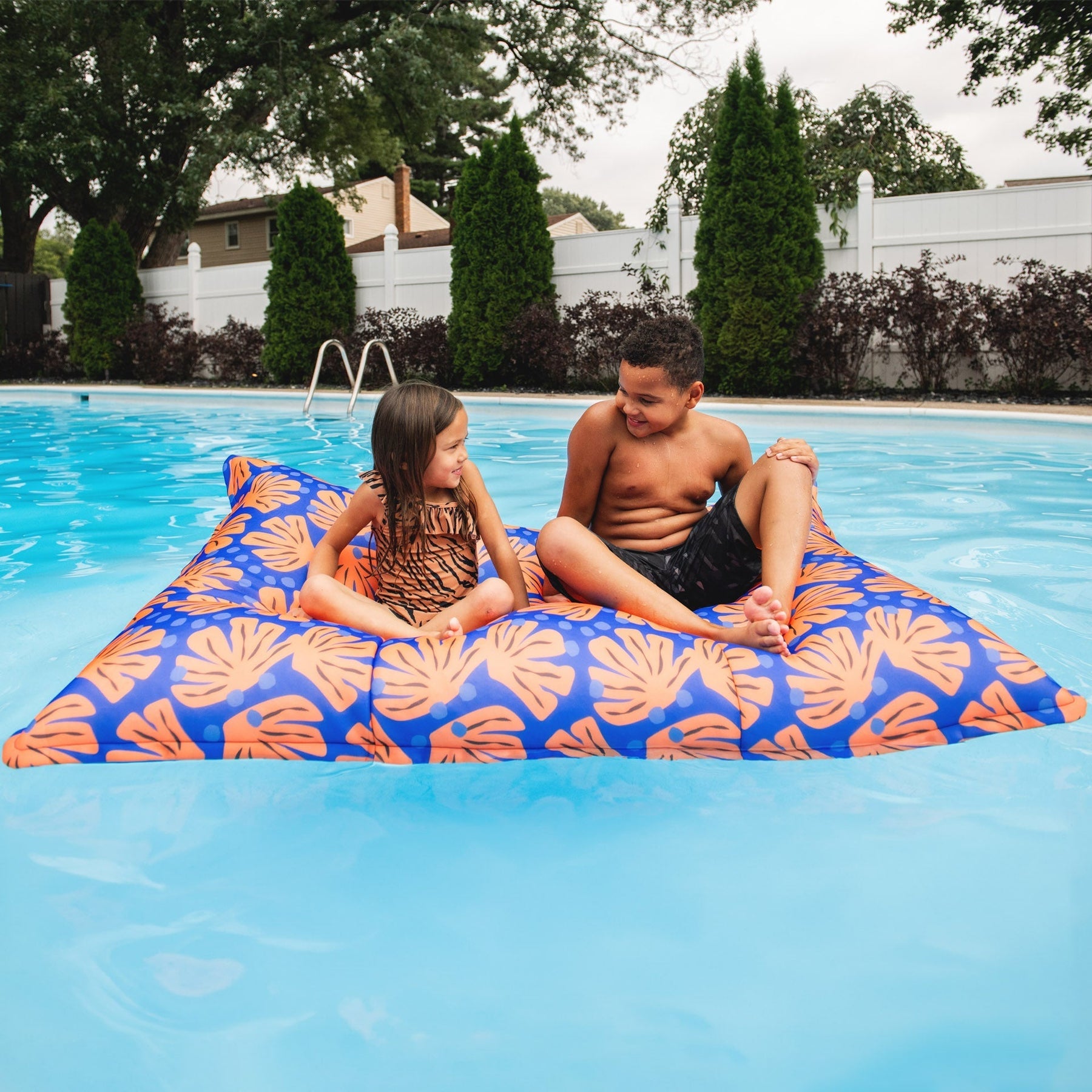Lagoon Lounger - Pool Float