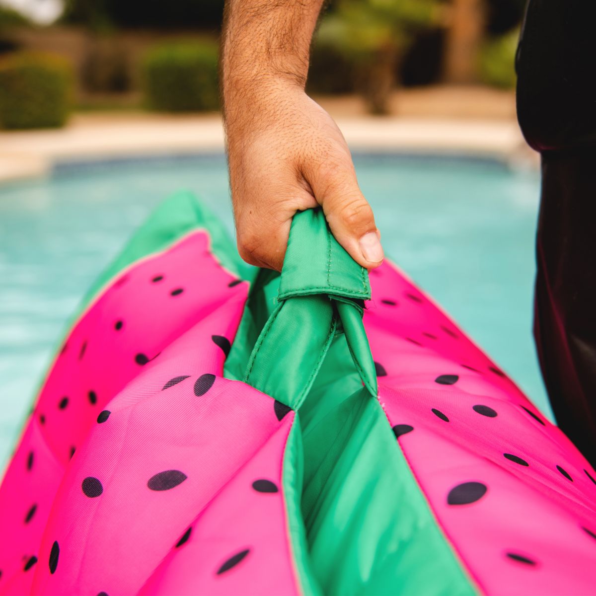 Lagoon Lounger - Pool Float