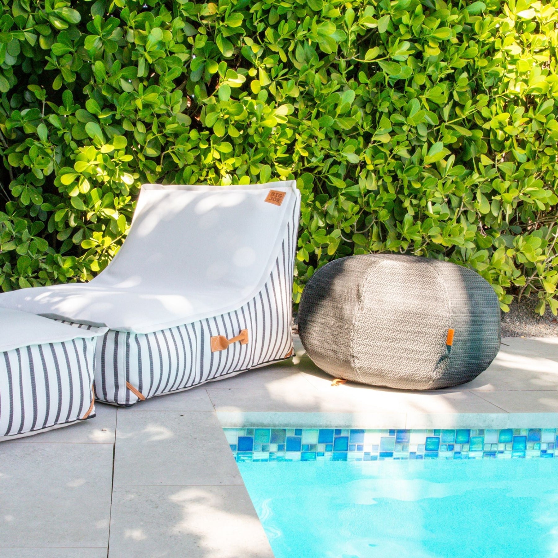 Lux Pouf - Patio Accessory