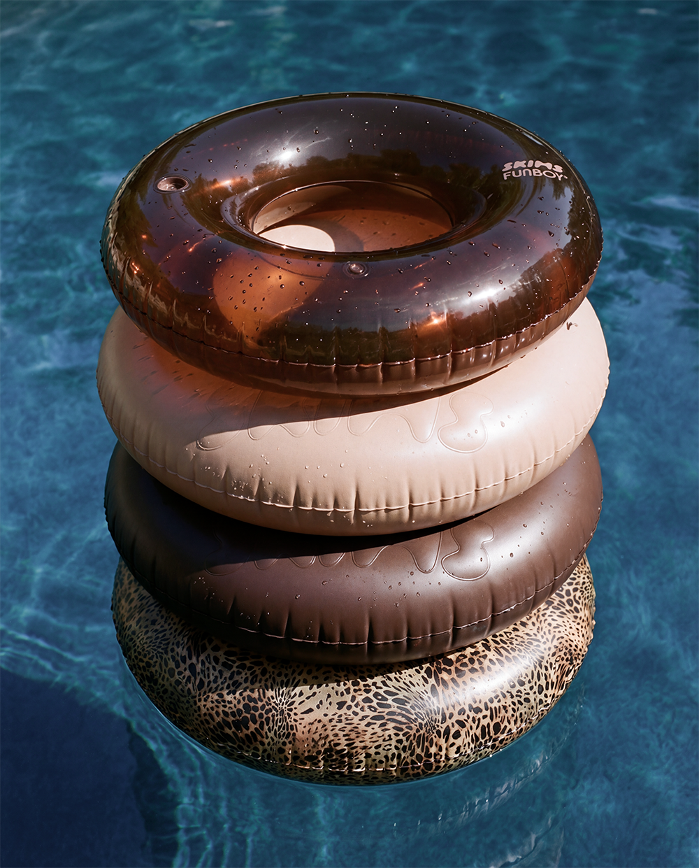 Luxe Cheetah Tube Float