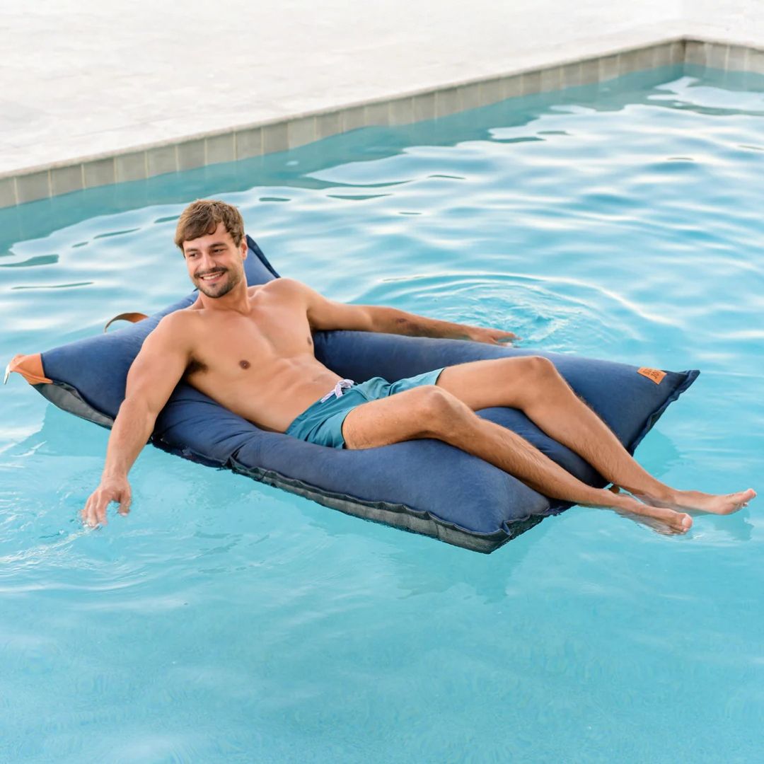 Lux Twilight™ Lagoon Lounger
