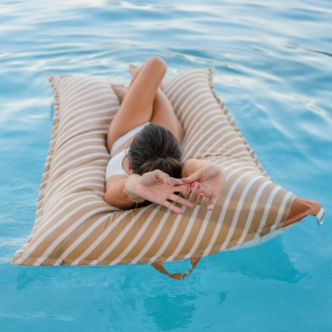 Lux Twilight™ Lagoon Lounger