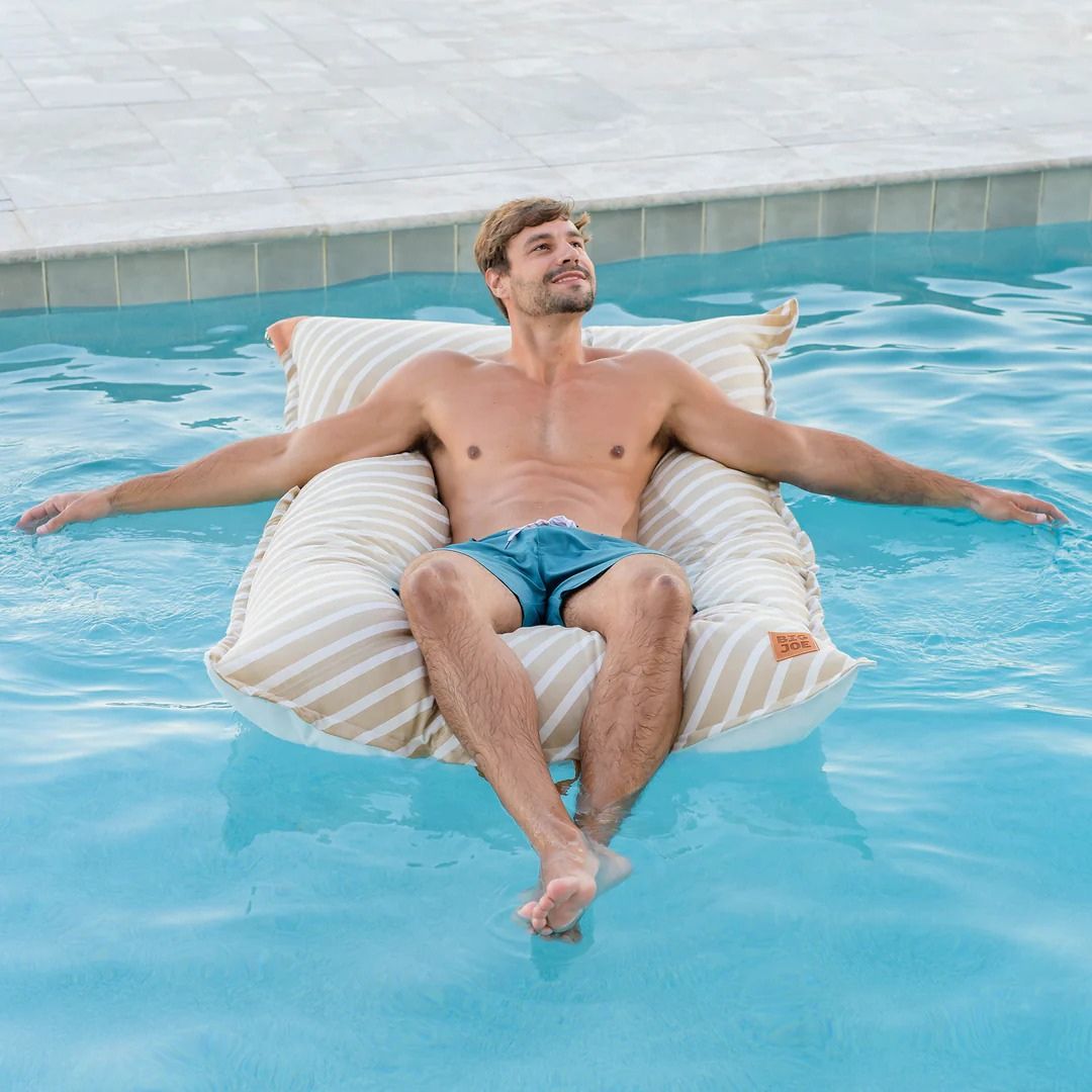 Lux Twilight™ Lagoon Lounger